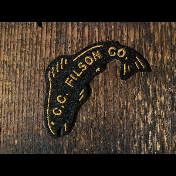 Filson fish patch new with bag/tag - Picture 2 of 4